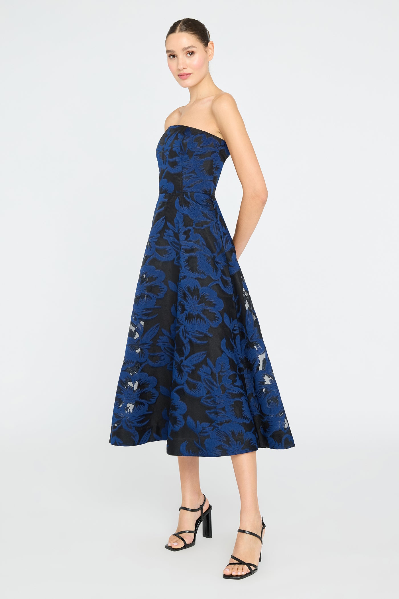 evening of elegance navy blue floral jacquard wrap midi dress Amazon.com: Adrianna Papell Women's Floral Jacquard Gown, Navy/Blue Multi, 4 : Clothing, Shoes & Jewelry