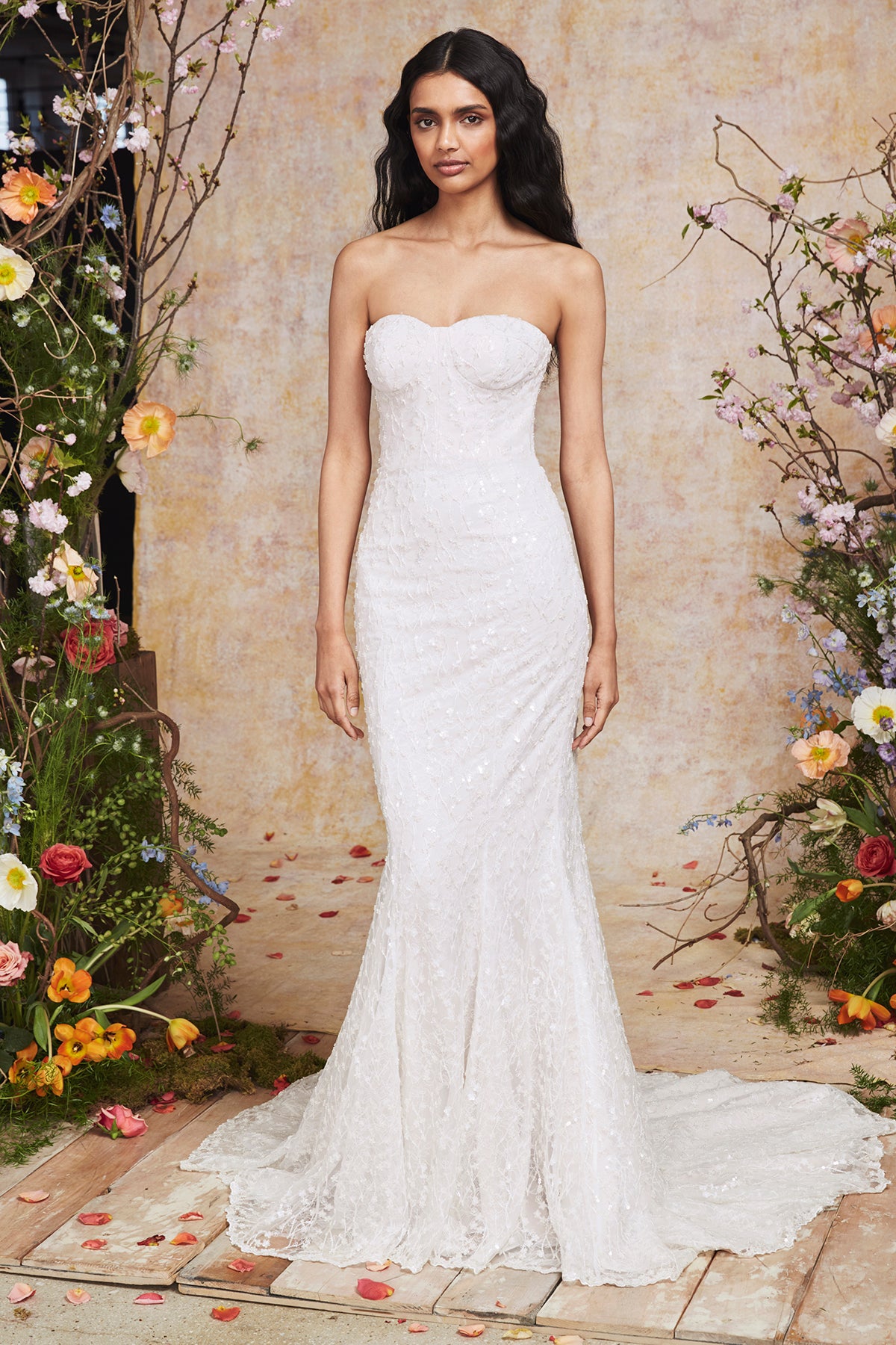 Canary Gown 8 / Ivory Canary Gown 8 / Ivory