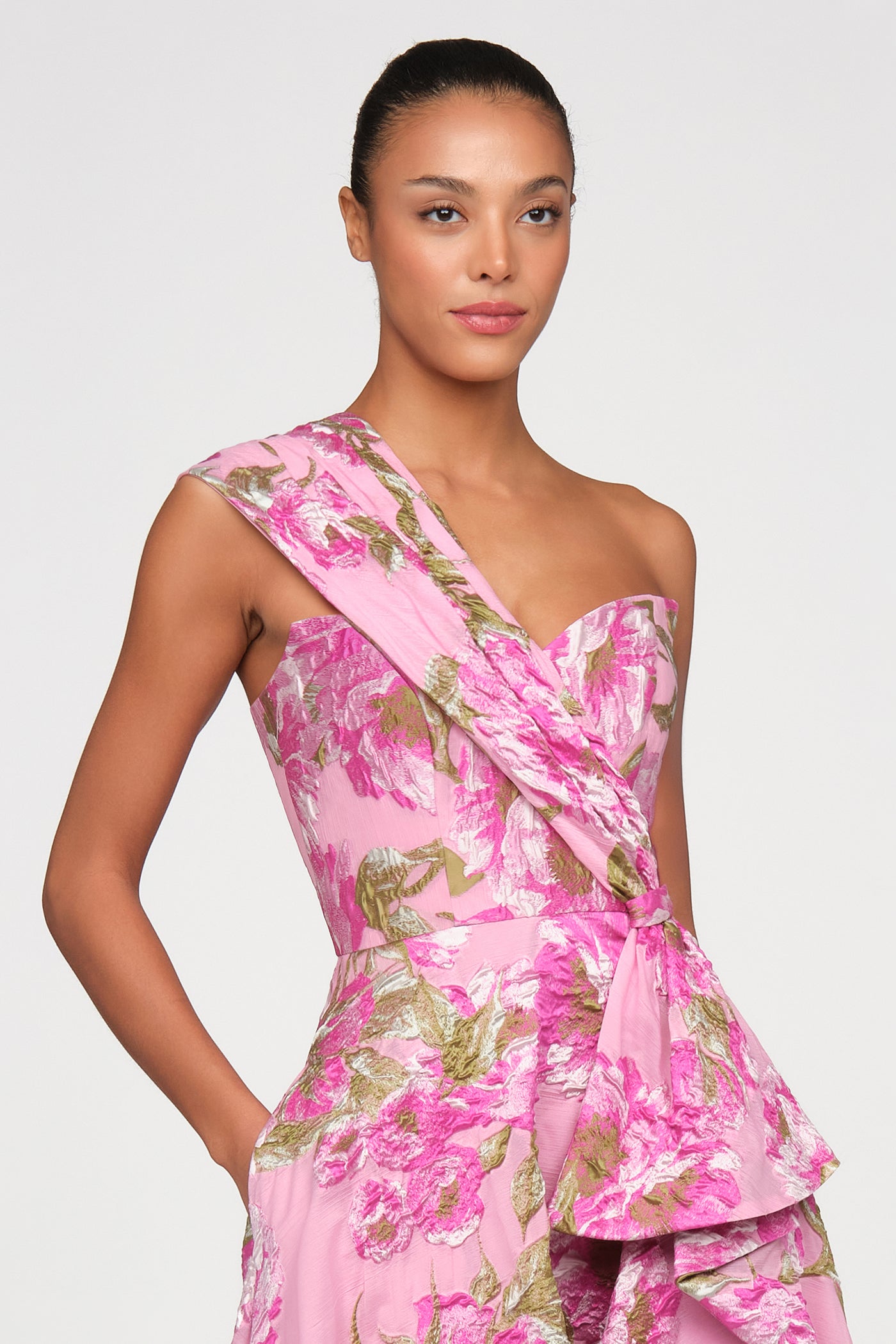 un teaアン テ Zanthe Tea Length Dress – THEIA