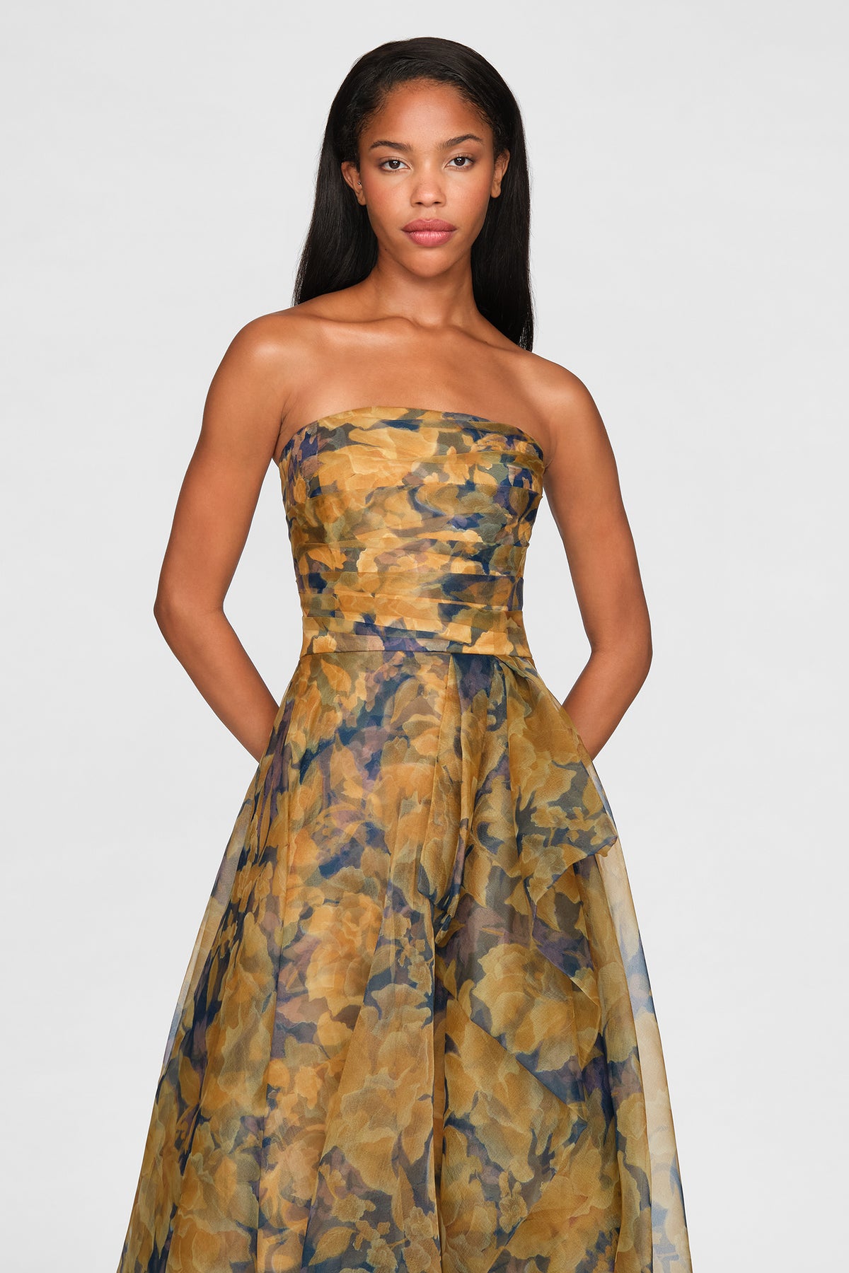 Fahreta Strapless Gown