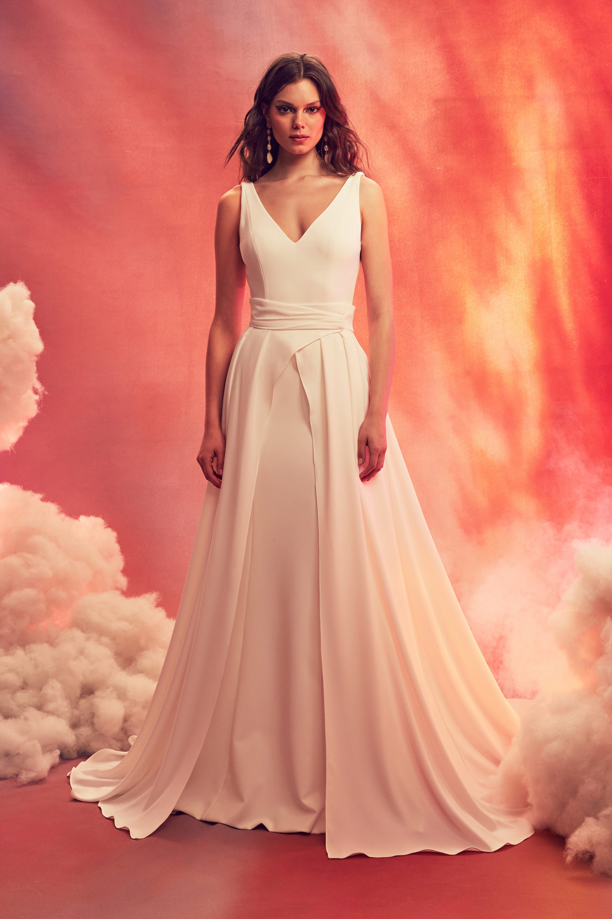 Cummerbund detailed crepe A-line overskirt.